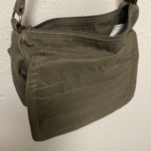 New Utility Purse crossbody and/or shoulder Bag BNIP - Picture 3 of 5